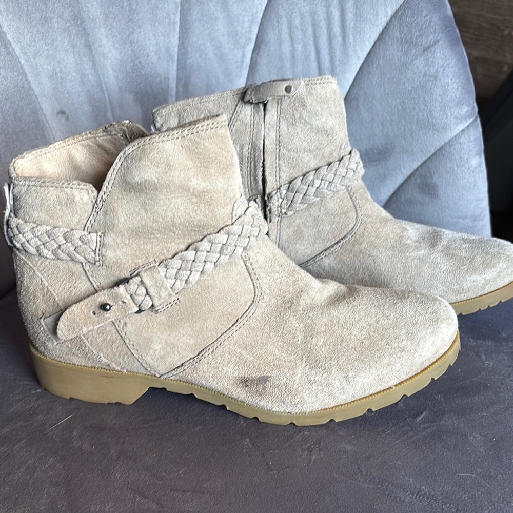 Teva Cream Ankle Booties with Braided Detail and Thick Sole